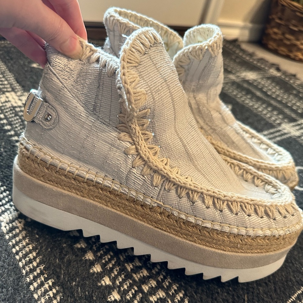 MOU Eskimo jute leather sneaker